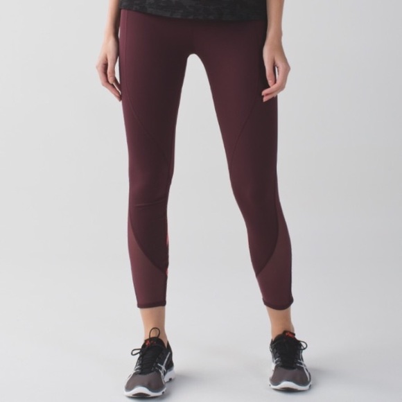 lululemon athletica Pants - Lululemon All Meshed Up 7/8 Tight